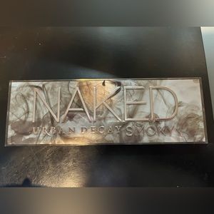 Urban Decay Naked Smoky Palette